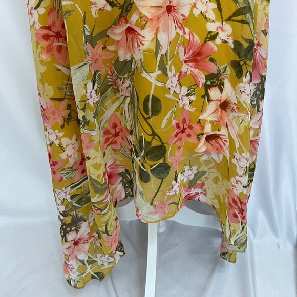NEW YELLOW FLORAL DRESS - Picture 5 of 13